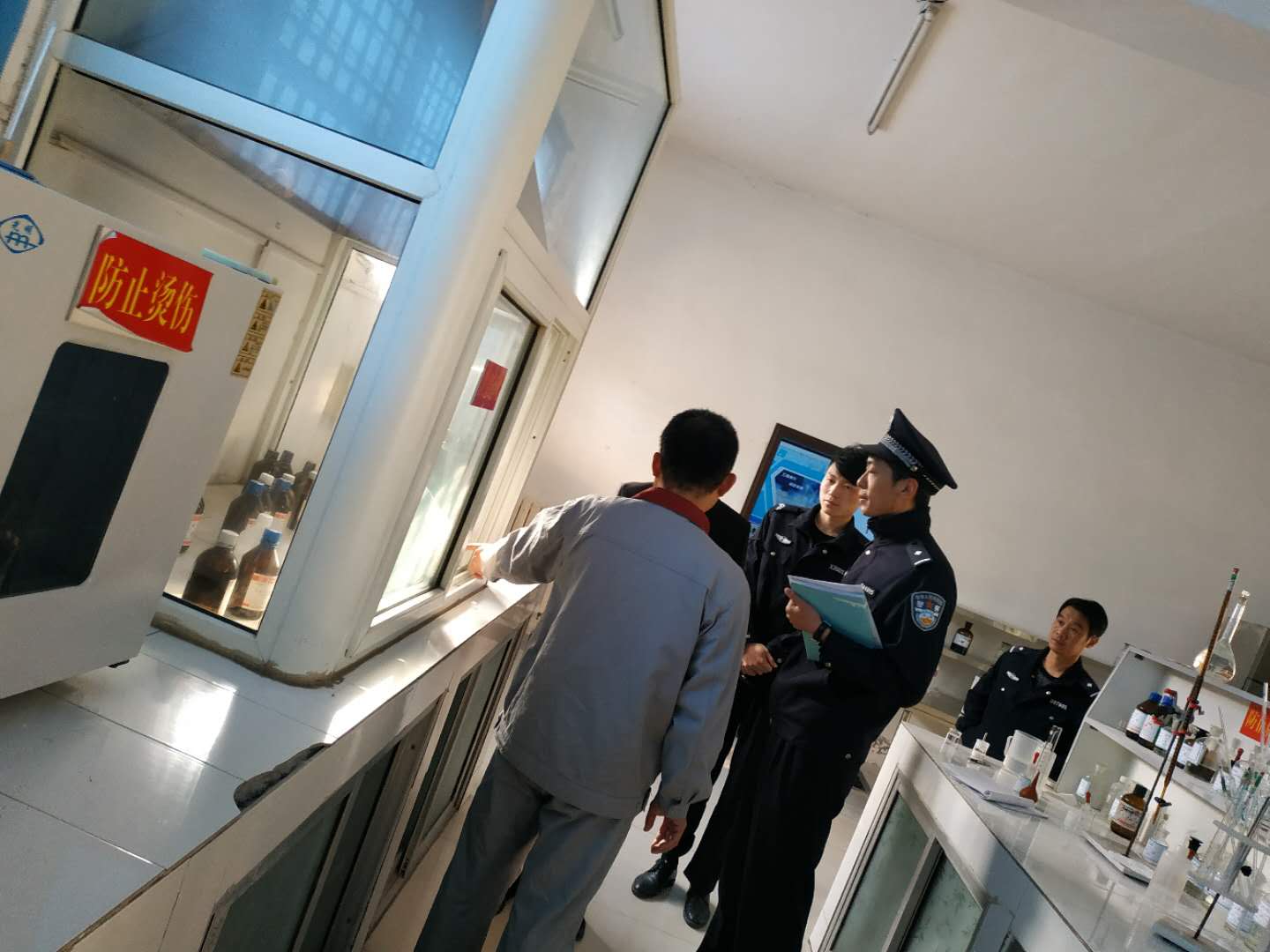 1543197284539623.jpg 1543197284539623.jpg